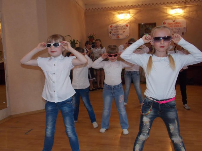 У Мукачеві привітали найдорожчих у світі людей – матерів (ФОТО) – 05