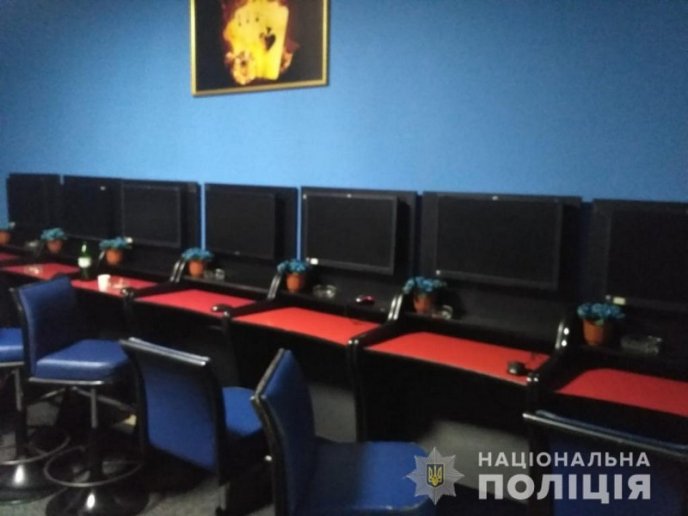 На Закарпатті виявили підпільну ігротеку – 01