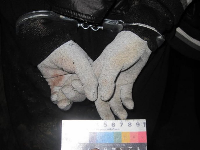 У Мукачеві затримали злочинне угрупування, яке півроку обкрадало приватні будинки людей (ФОТО) – 06