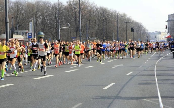 Мукачівець Дмитро Терпай взяв участь у десятому Варшавському напівмарафоні (ФОТО) – 01