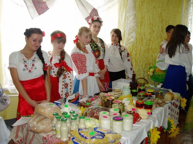 Мукачівський коледж влаштував власну передсвяткову ярмарку (ФОТОРЕПОРТАЖ) – 03