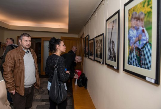 В обласному центрі відкрилась україно-румунська фотовиставка – 05