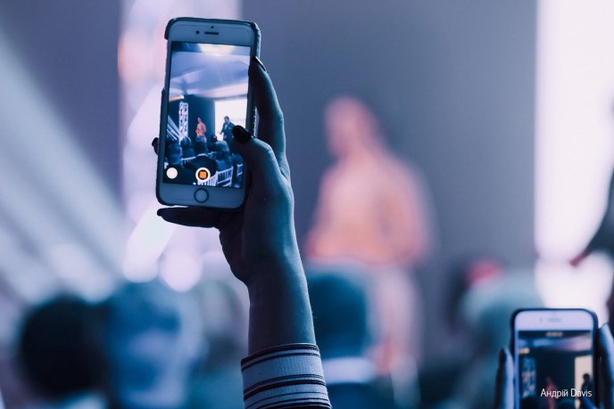 Мода заради життя: на Закарпатті відбувся ІІІ-й благодійний показ мод дизайнерки Роксолани Новак – 160