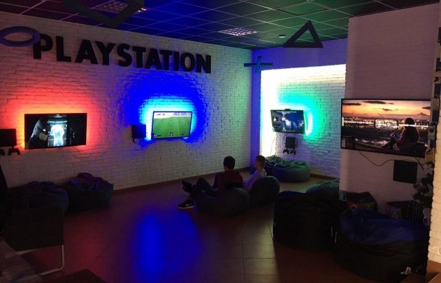 Як розважитись у Мукачеві: молодь запрошують в ігрову кімнату – 01 Як розважитись у Мукачеві: молодь запрошують в ігрову кімнату – 01