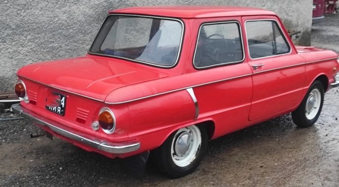 По боках машина має характерні «вуха». Фото: «АВТО.РІА»