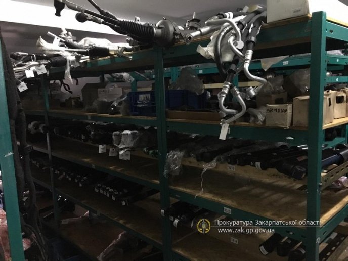 На Закарпатті інтернет-магазин автозапчастин підозрюють у несплаті податків та митних платежів – 06