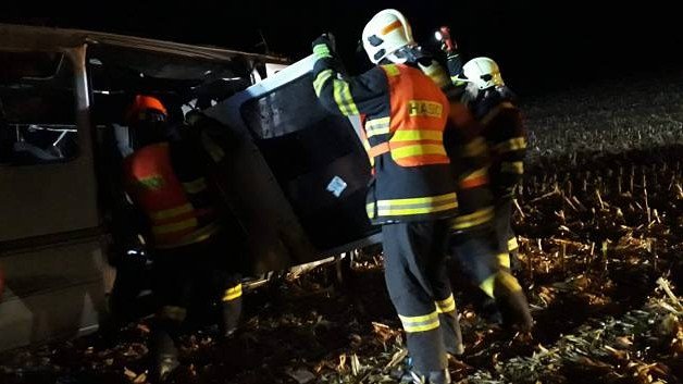 Мікроавтобус із українцями потрапив у аварію в Чехії – 02