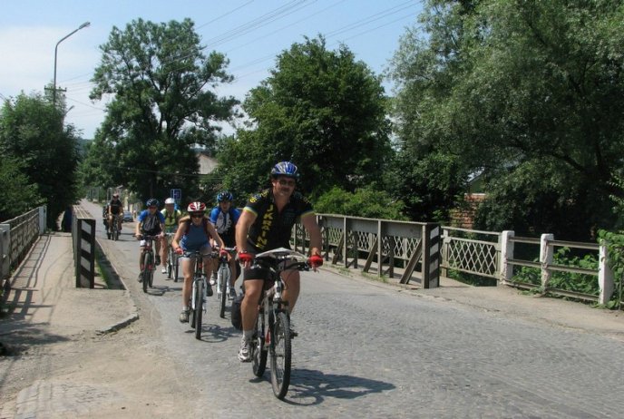 Мукачівські школярі та студенти здійснили велопробіг по Закарпаттю (ФОТО) – 13