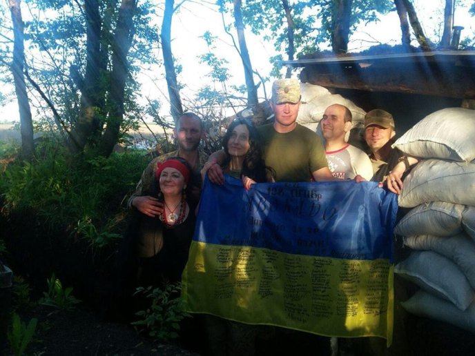 У зоні АТО бійці 128-ої бригади влаштували веселощі – 02