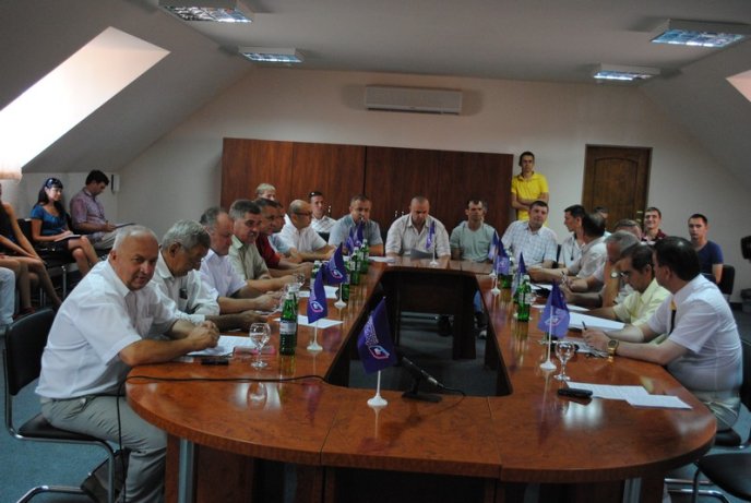 "Український вибір" розпочав обговорення концепції змін Конституції з Ужгороду (ФОТО) – 02 "Український вибір" розпочав обговорення концепції змін Конституції з Ужгороду (ФОТО) – 02