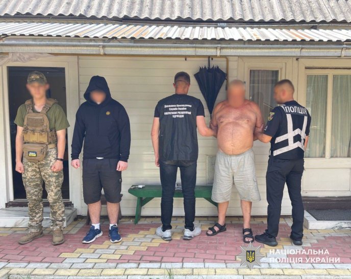 Свої послуги оцінювали у 8000 доларів: поліцейські розповіли, що накоїли чоловіки – 01 Фото — Відділі комунікації поліції Закарпатської області