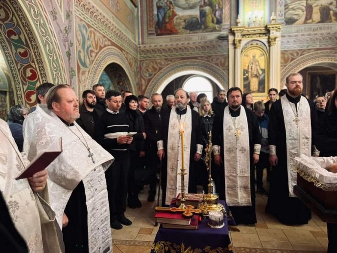 У Мукачеві поховали військового 128-ої бригади – 03