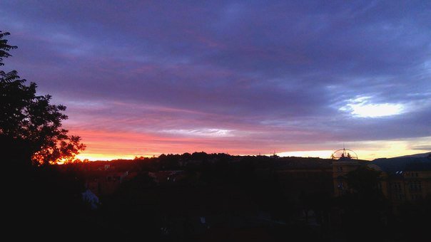 Закарпатці відзняли вражаючі фото заходу сонця – 04