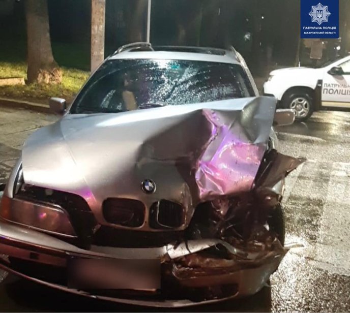 П’яний водій скоїв аварію: патрульні показали фото – 01