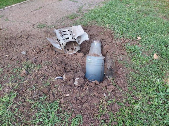 росія цинічно обстріляла зупинку в годину пік: є загиблі та поранені – 03