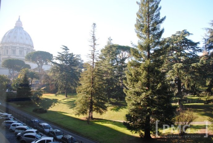 Пригоди українців в Італії – 90