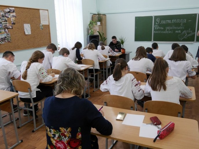 Як мер Ужгорода диктант писав – 08