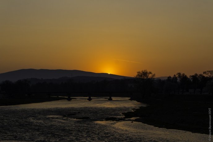 "Се мій Варош": мережу підкорюють неперевершені фото Мукачева – 01
