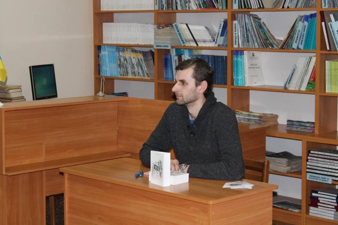 Євгеній Франків представив ужгородським читачам книгу "15 мільйонів хвилин" – 03