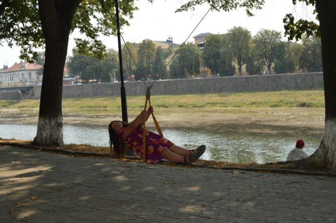 В Ужгороді стартував фестиваль "Медовий спас" – 01