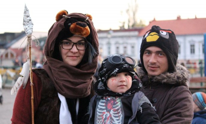 В Ужгороді відбувся костюмований парад до свята Хеловін – 09 В Ужгороді відбувся костюмований парад до свята Хеловін – 09