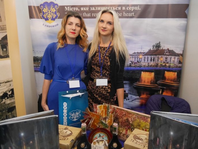В Ужгороді стартувала найбільша туристична виставка області – 08