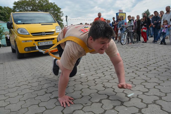 В Ужгороді змагались найсильніші юнаки Закарпаття – 18