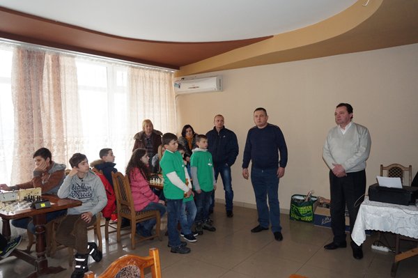 У Тячеві вперше провели міжрайонний Різдвяний дитячий турнір з шахів – 01