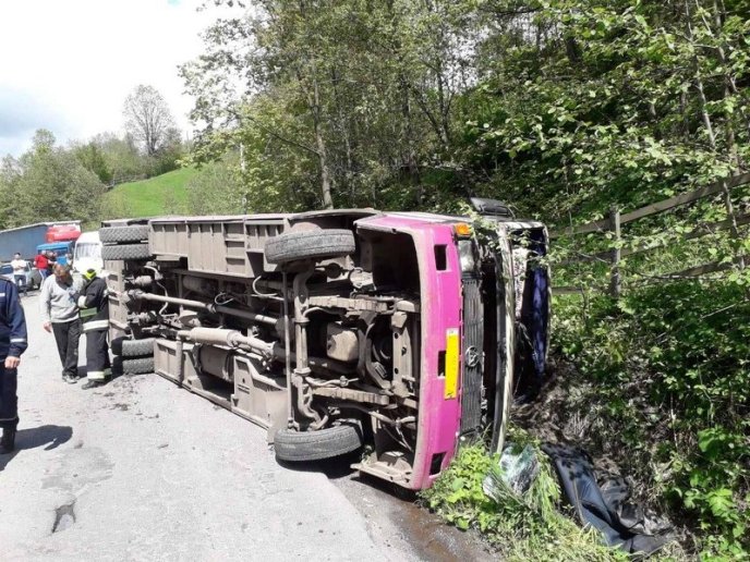 В автобуса відмовили гальма: поліція оприлюднила офіційну інформацію про смертельну ДТП – 03