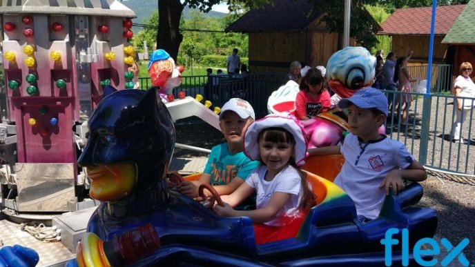 1200 дітей відпочивали у парку «Перемога» – 16