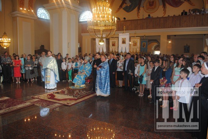Греко-католики Мукачева відзначають свято Успіння Пресвятої Богородиці (ФОТО) – 08 Греко-католики Мукачева відзначають свято Успіння Пресвятої Богородиці (ФОТО) – 08