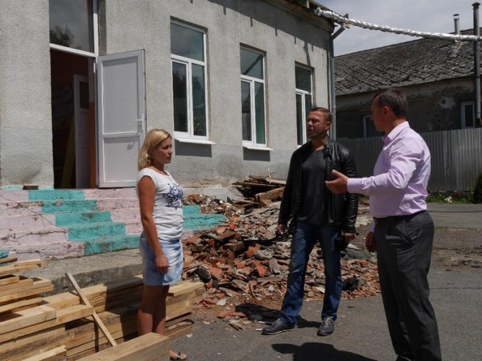 В одному з мікрорайонів Ужгорода ремонтують садочок – 08 В одному з мікрорайонів Ужгорода ремонтують садочок – 08