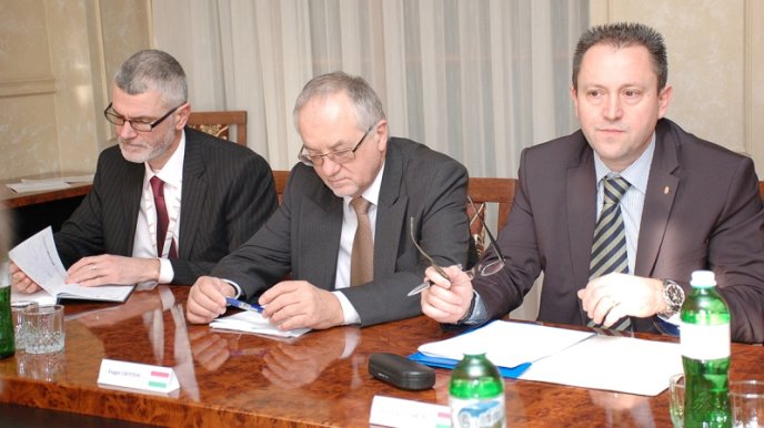 Голова облради Михайло Рівіс зустрівся з угорською делегацією – 02