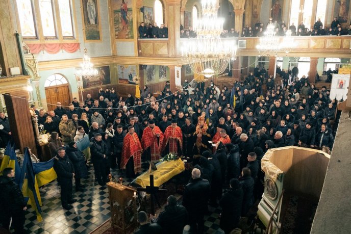 Мукачівська громада провела в останню путь полеглого Героя – 02