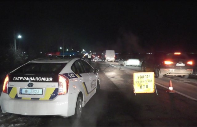 З’явилися фото і відео з місця моторошної аварії поблизу Мукачева – 04