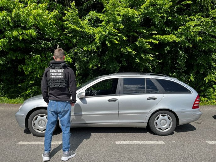 У Держприкордонслужбі розповіли, що відбувалось біля одного з КПП на Закарпатті – 05