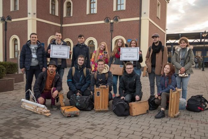 В Ужгороді стартував студентський конкурс з живопису «Срібний мольберт» – 05