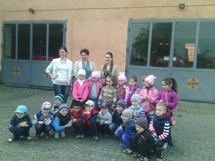 Мукачівські рятувальники влаштували дошкільнятам екскурсію – 02