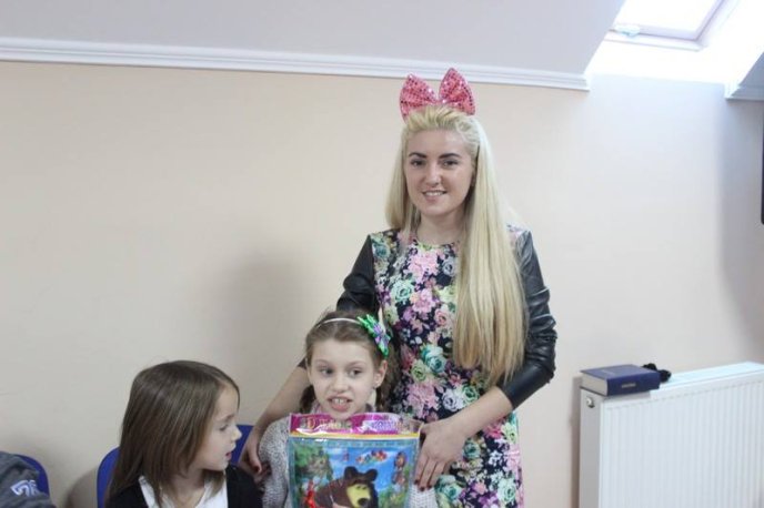 Діти переселенців зі Сходу отримали подарунки до Різдва – 03