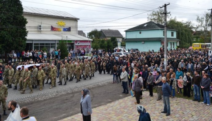 У Буштині попрощались з бійцем АТО Павлом Дурундою – 21