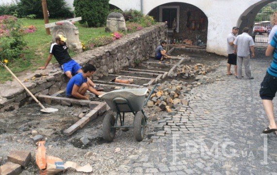 Коли говорять гроші – музи мовчать – 02