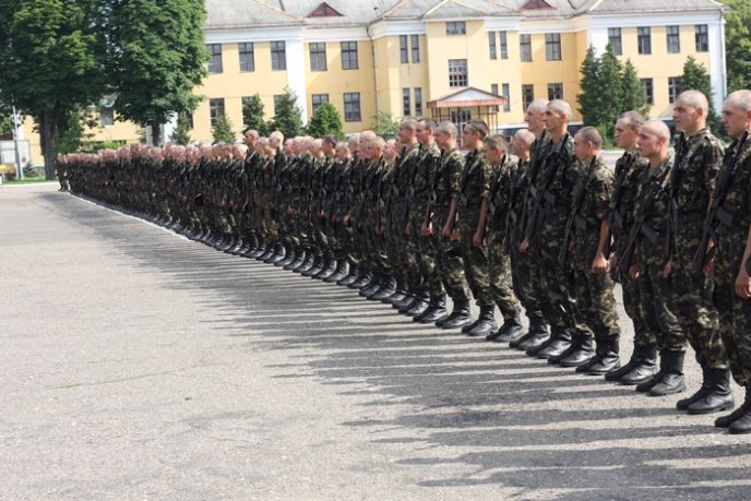 У Мукачеві новобранці присягнули на вірність Україні (ФОТО) – 03