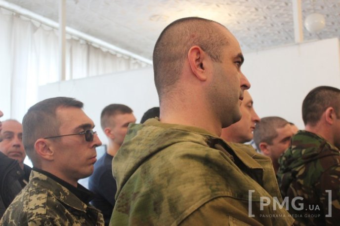 У Мукачеві відкрили фотовиставку, присвячену річниці боям за Дебальцево – 09