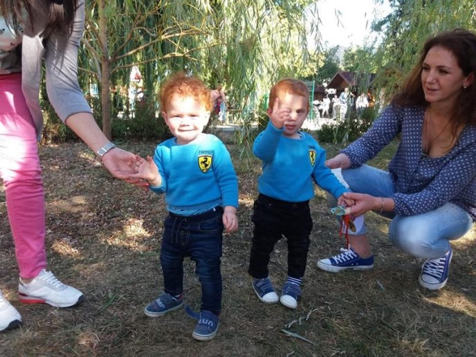 У Мукачеві сьогодні відбувся парад рудих – 03 У Мукачеві сьогодні відбувся парад рудих – 03