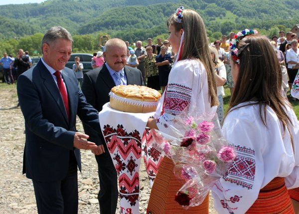 Олександр Ледида відкрив роботи по газифікації в селі Вишоватий (ФОТО) – 03