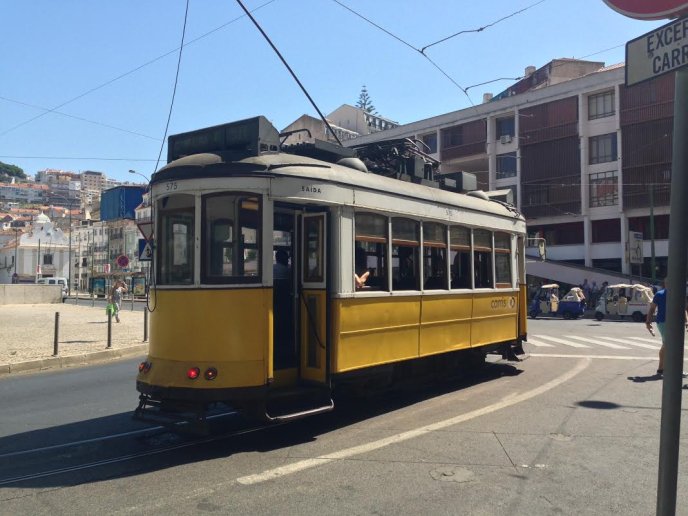 Туристична візитівка Лісабону – жовтий трамвай