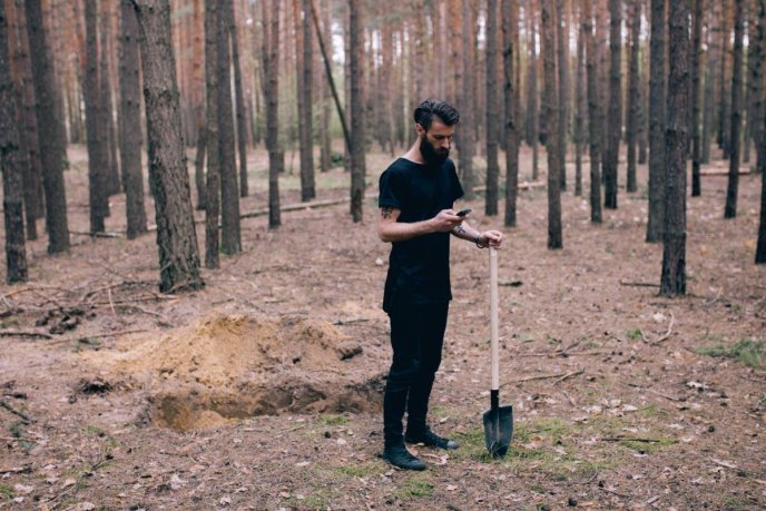 Таємничий та загадковий: гурт "Без обмежень" презентував новий кліп на пісню "Без неї ніяк" – 03