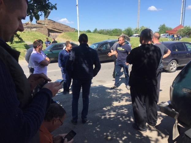 Блокувальники кордону хочуть обговорити питання "пересічки" з керівництвом області – 03