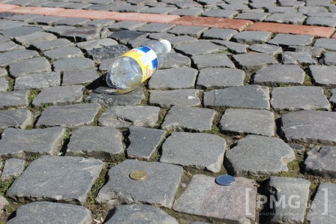 Протести у центрі Мукачева: сутички, заблокована ратуша та крики "Ганьба" в адрес мера – 11