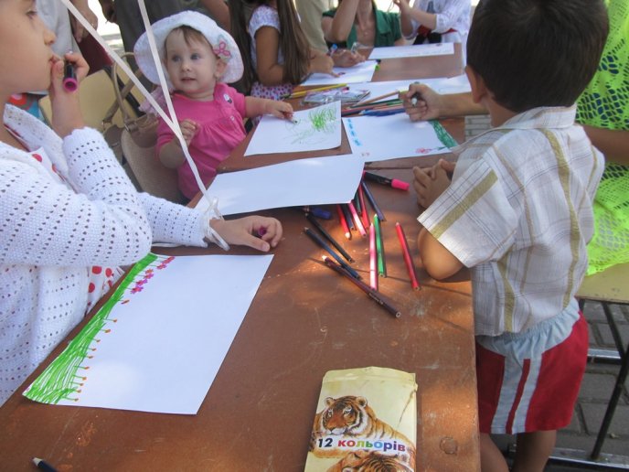 Під час благодійного концерту виноградівці підтримали закарпатських військових (ФОТО) – 12